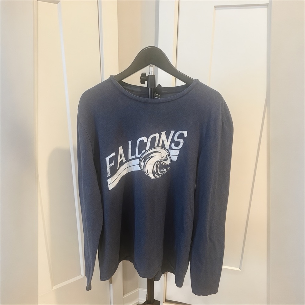 Falcons Navy Long Sleeve Graphic Tee Unisex M Athletic Cozy Soft Academia